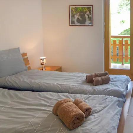 Domaine Des Reines C4 Apartman