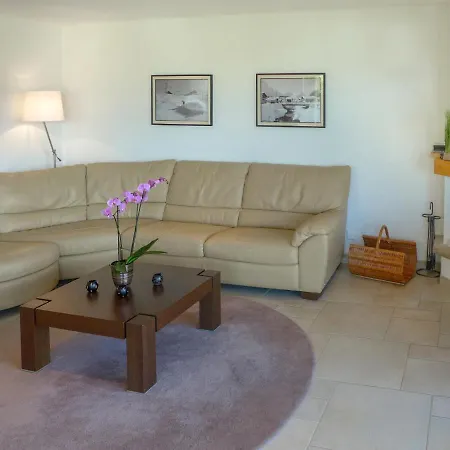 Domaine Des Reines C4 Apartman